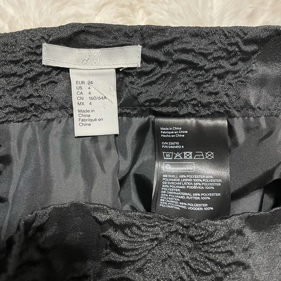 H&M black skirt size 4 - Picture 6 of 6